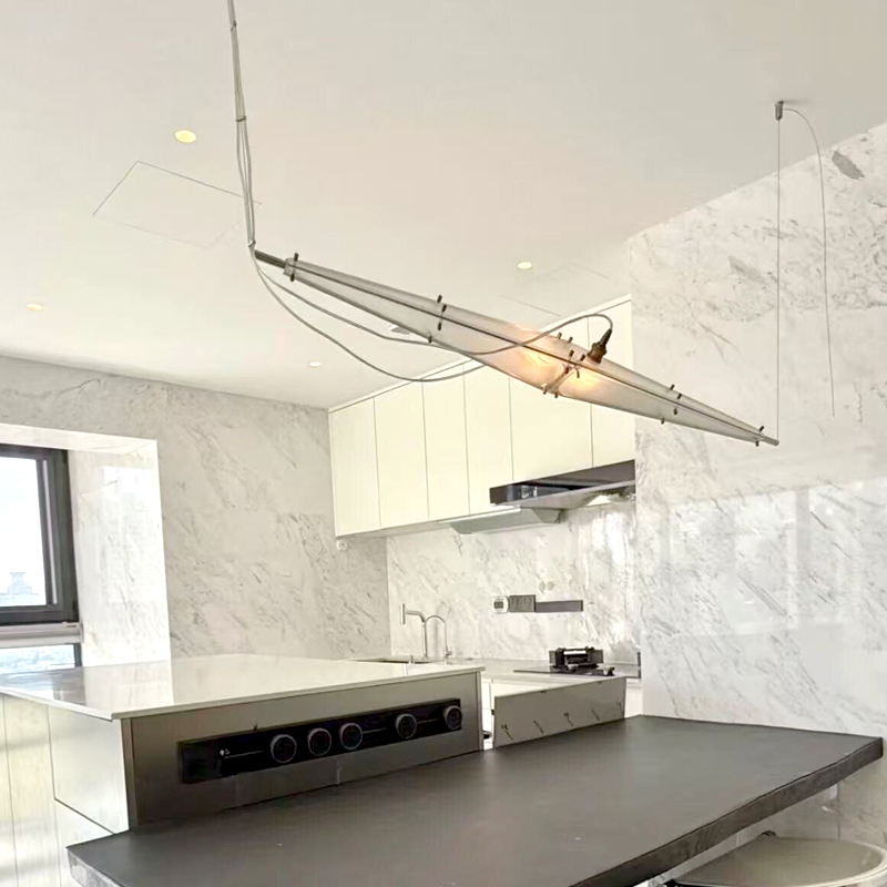 Szklany żyrandol LED, minimali – Interior Design Hall recenzja i cena