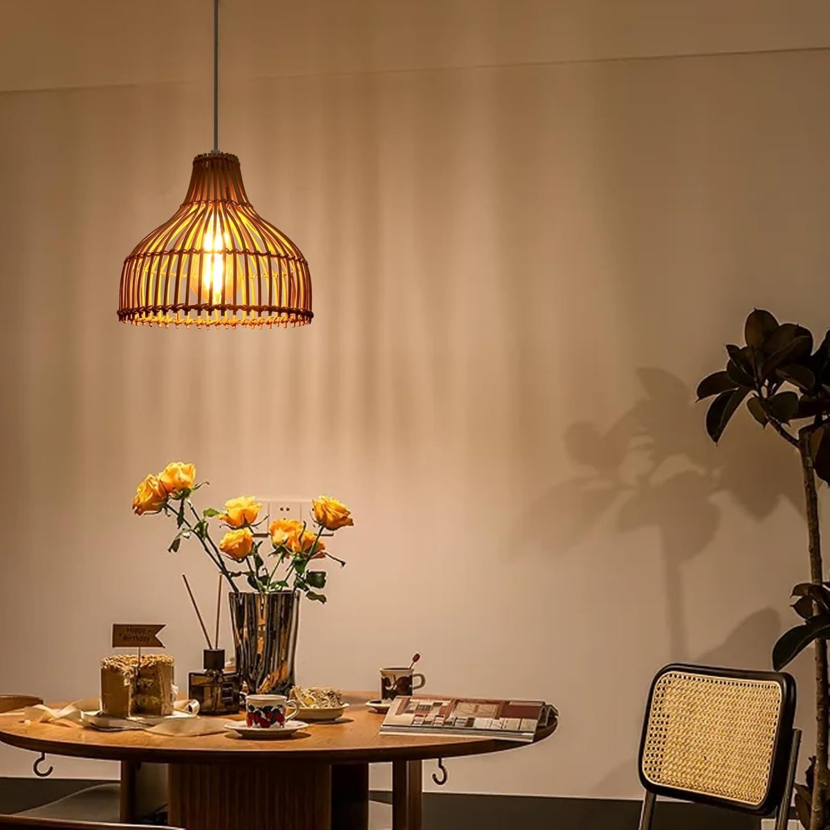 Lampa wisząca z rattanu w styl – Wicker Pendant Shade recenzja i cena